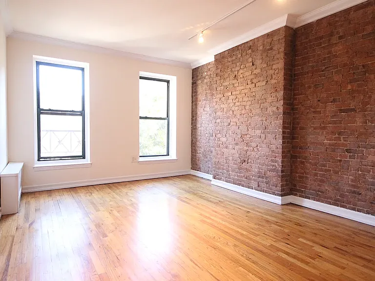906 Amsterdam Ave #3B — Photo 3