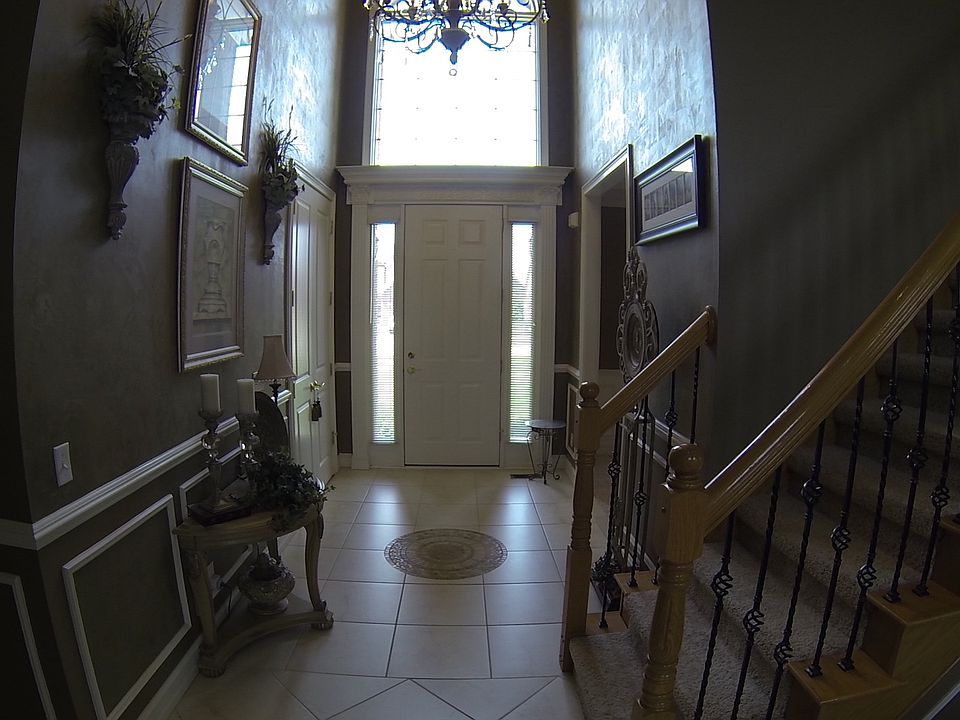 1st image of 47914 Jamestown Dr