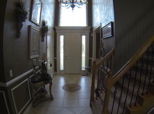 47914 Jamestown Dr, Macomb, MI 48044