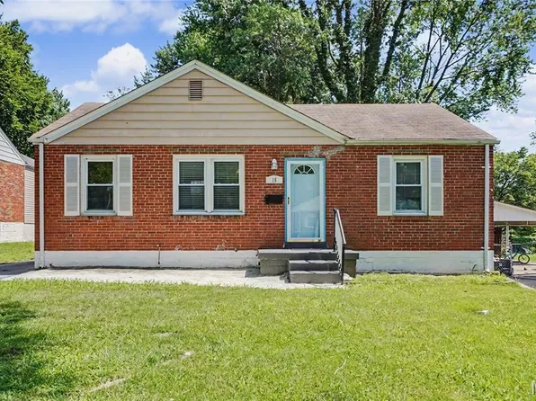 15 Saint James Ct, Florissant, MO 63031