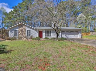 635 Oxford Hall Dr, Lawrenceville, GA 30044