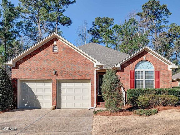 2nd image of 1307 Brookside Gardens Dr