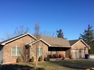 105 John Knoll Dr, Linn, MO 65051