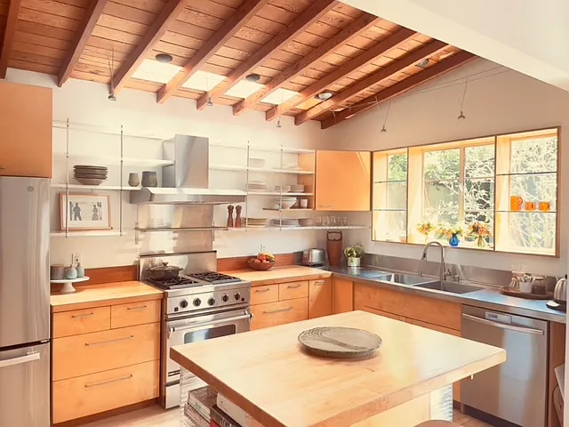 959 Micheltorena St — Photo 12