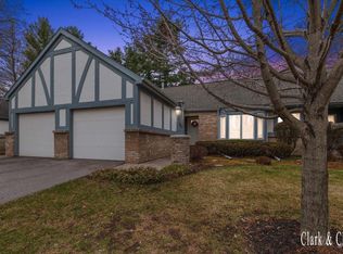 3167 Maple Villa Dr SE, Grand Rapids, MI 49508