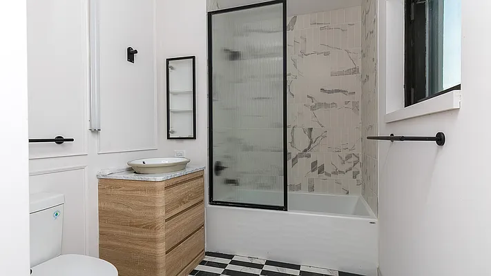 Rented by Nooklyn NYC LLC | media 10