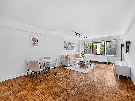 2nd image of 55 E 9th St APT 4H