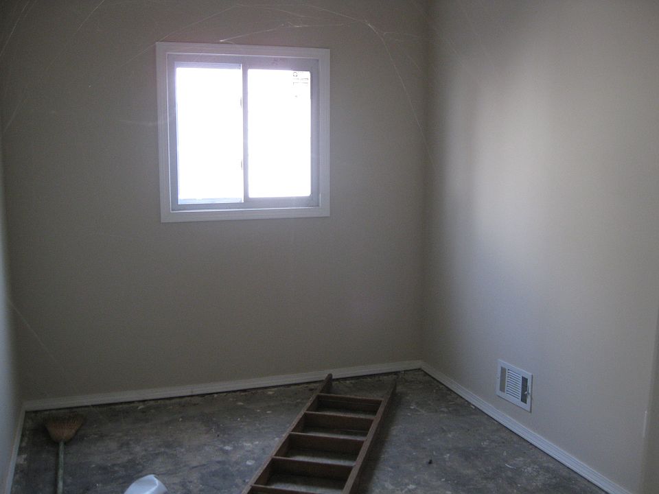 2nd image of 26364 Stanford St