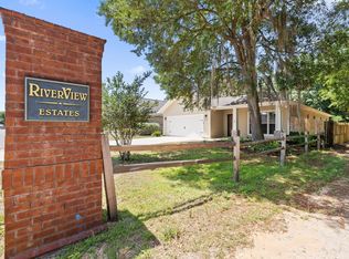 8393 New Orleans Ct, Navarre, FL 32566