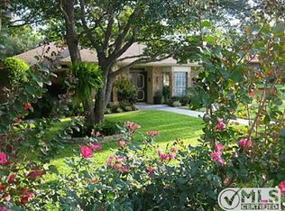 357 Creekwood Dr, Lancaster, TX 75146