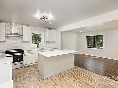 6573 Covecreek Dr — Photo 3