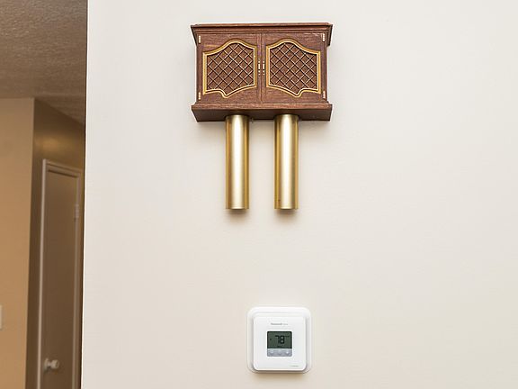 4th image of 1905 Colonial Road