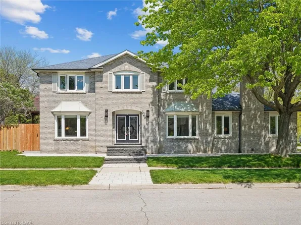 560 Chillingham Cres, Oakville, ON L6J 6P2