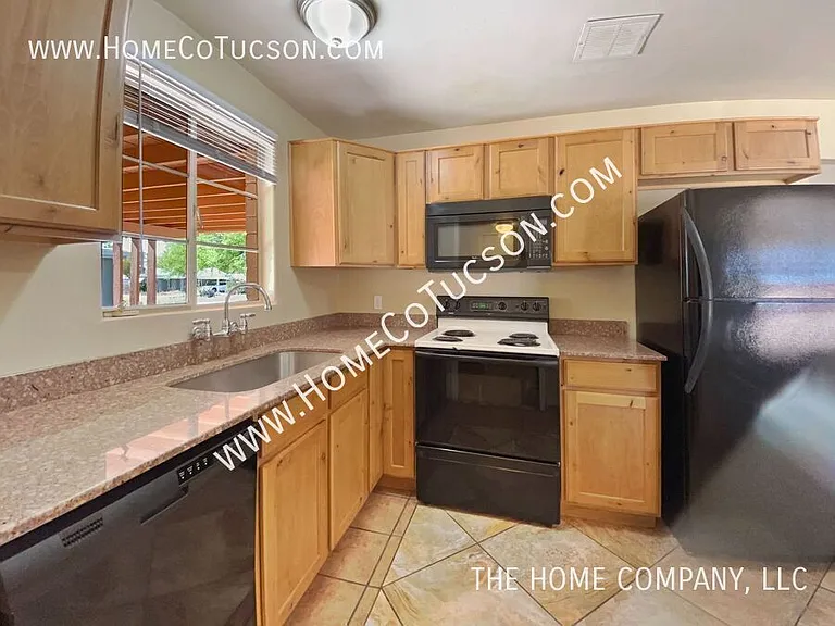 5452 E Linden St — Photo 14