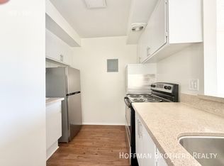 17821 Sherman Way APT 7, Reseda, CA 91335