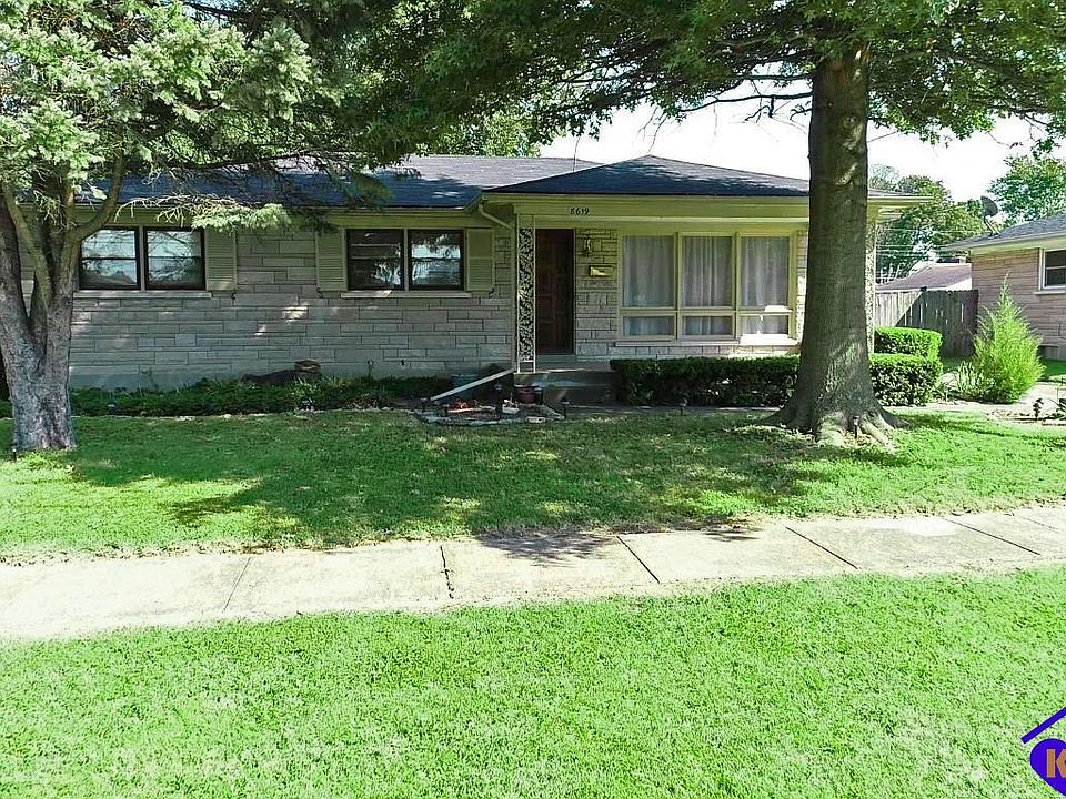 1st image of 8619 Cotswold Dr