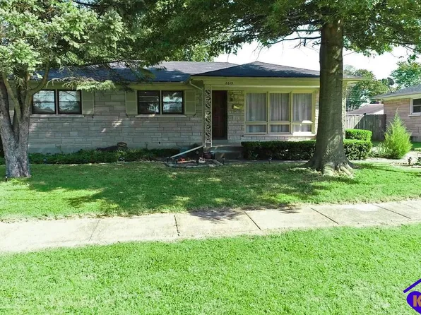 8619 Cotswold Dr, Louisville, KY 40258