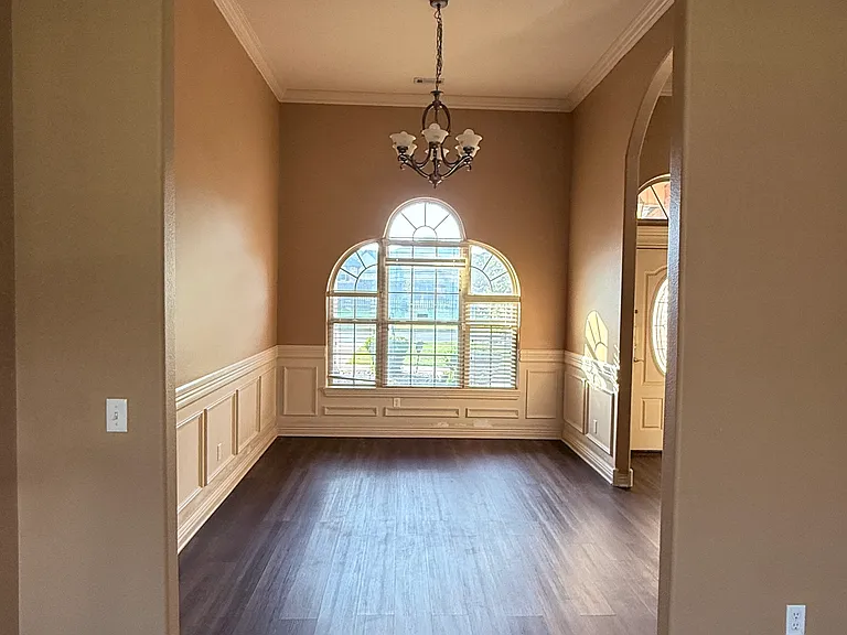 2601 SW Azalea Ave — Photo 6