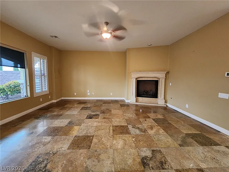2713 Cyrano St — Photo 10