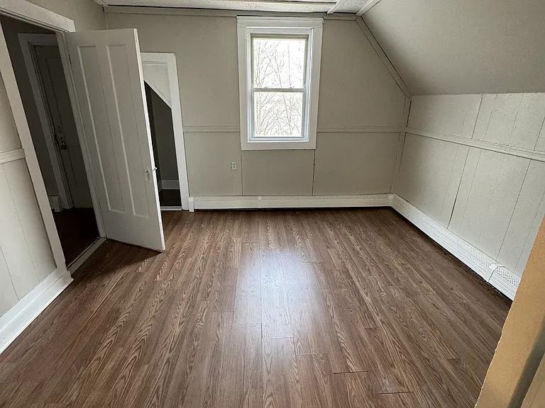 2 Newhall St #2 — Photo 6