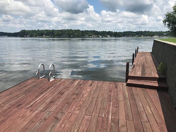 5th image of 125 Pebble Ln