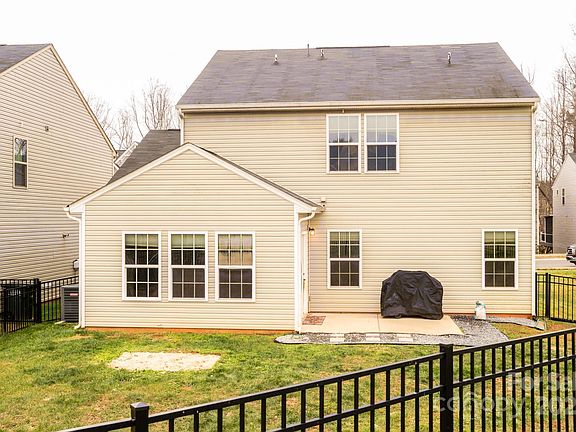 2nd image of 3458 Canyon Live Oak Ct