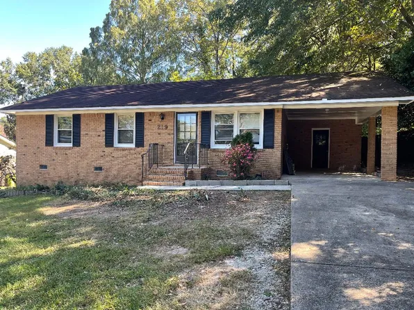 219 Hilltop Dr, Peachtree City, GA 30269