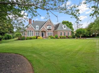 1302 Marietta Country Club Dr NW, Kennesaw, GA 30152