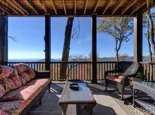 622 Falcon Ridge Rd, Sapphire, NC 28774