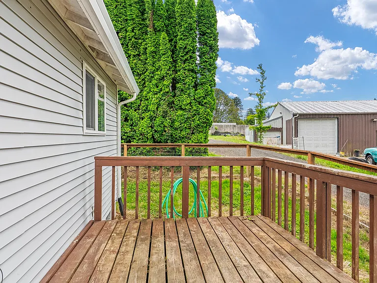 53 Michael St — Photo 16