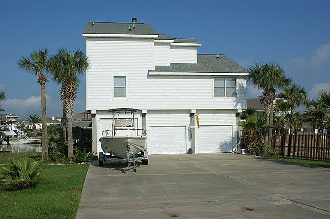 1st image of 1765 Diamond Head Dr