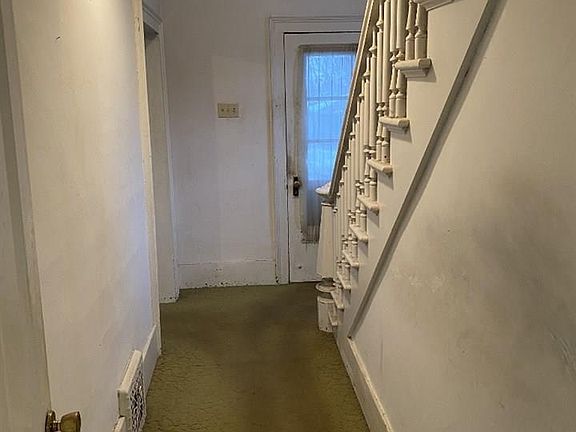 5th image of 308 Central Ave SE