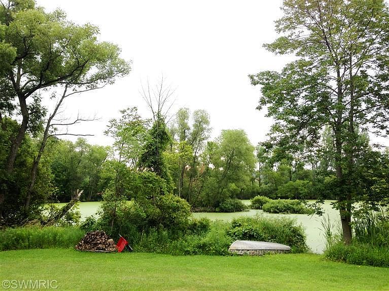 2nd image of 3832 Honey Creek Ave NE