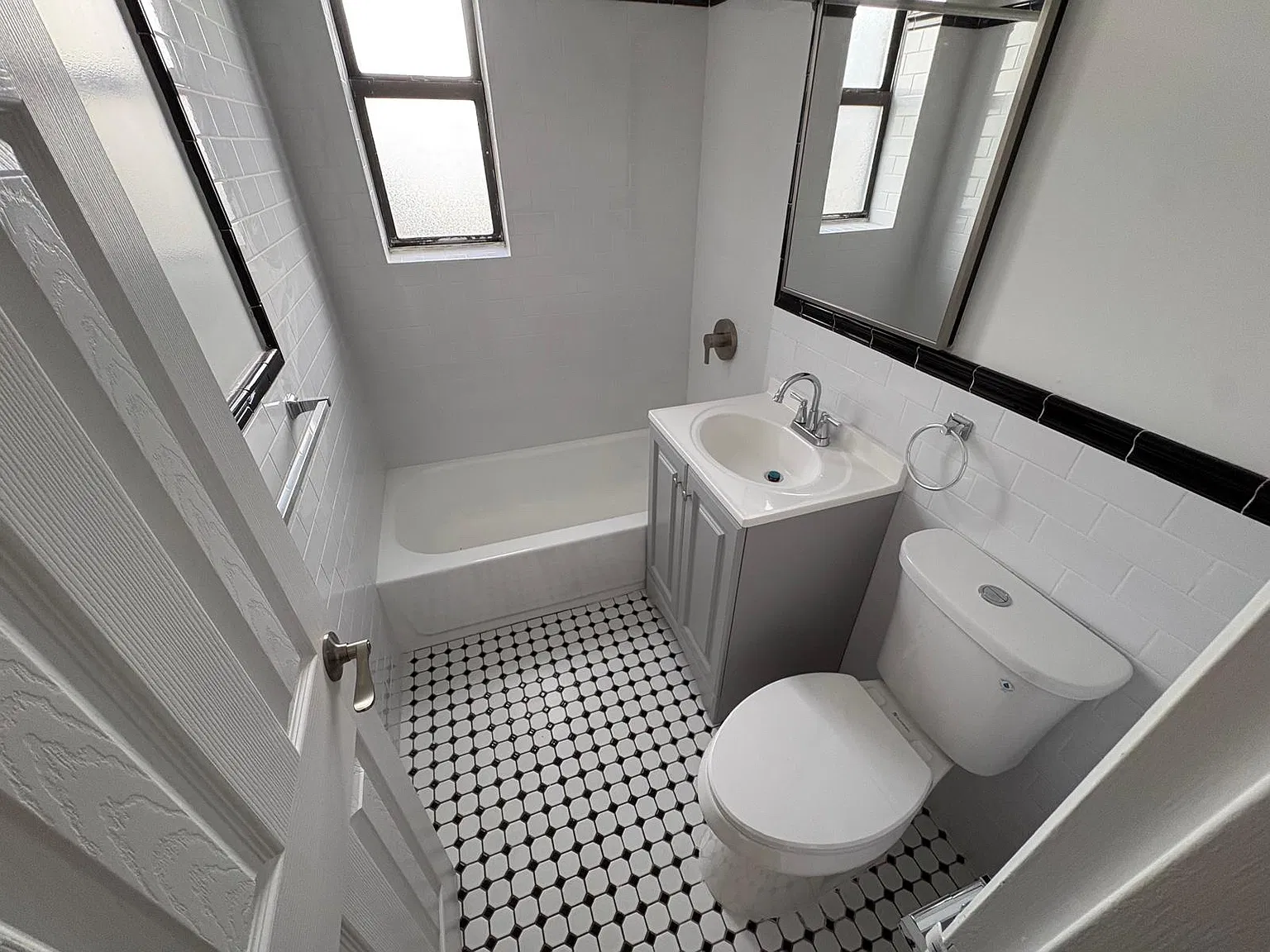 8615 Ava Pl — Photo 4