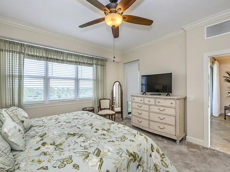 8581 Amberjack Cir #303 — Photo 33