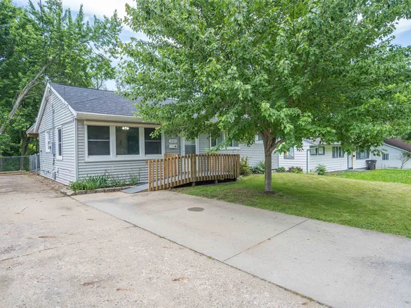3125 SW 2nd St, Des Moines, IA 50315