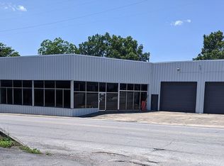 302 S Spring St, Manchester, TN 37355