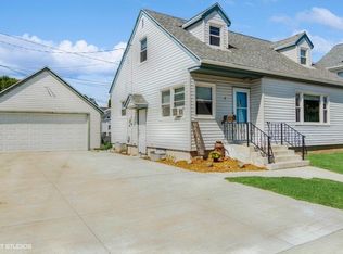 6 Hillyer St, Waupun, WI 53963
