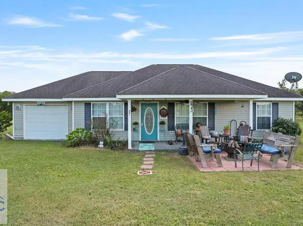231 Colleen Ln, Jesup, GA 31545