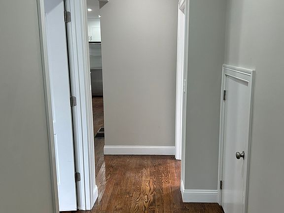 4th image of 823 Capitol Ave #1