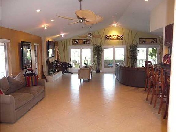 4th image of 2398 Lob Lolly Lane