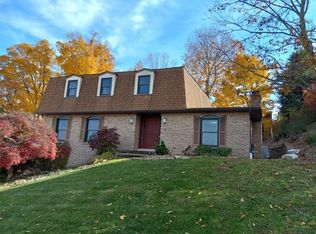 561 Adele Dr, North Huntingdon, PA