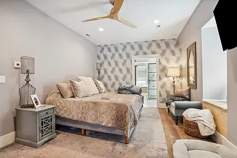 347 Bluff St #2 — Photo 9