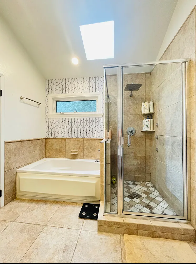 4 bed, 1810 sqft, $6,500 — Photo 4