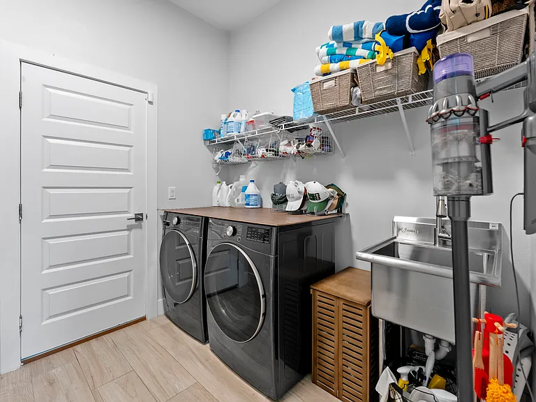 3701 W Leila Ave — Photo 47