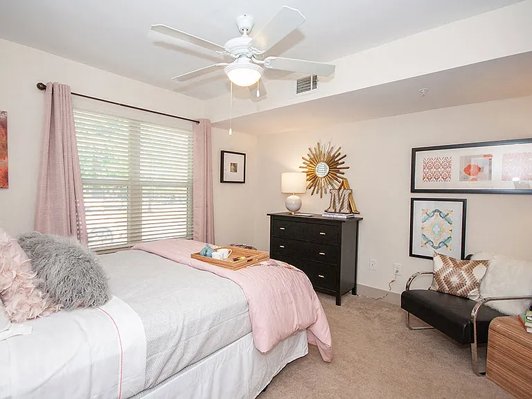 Tons of natural lighting and high windows