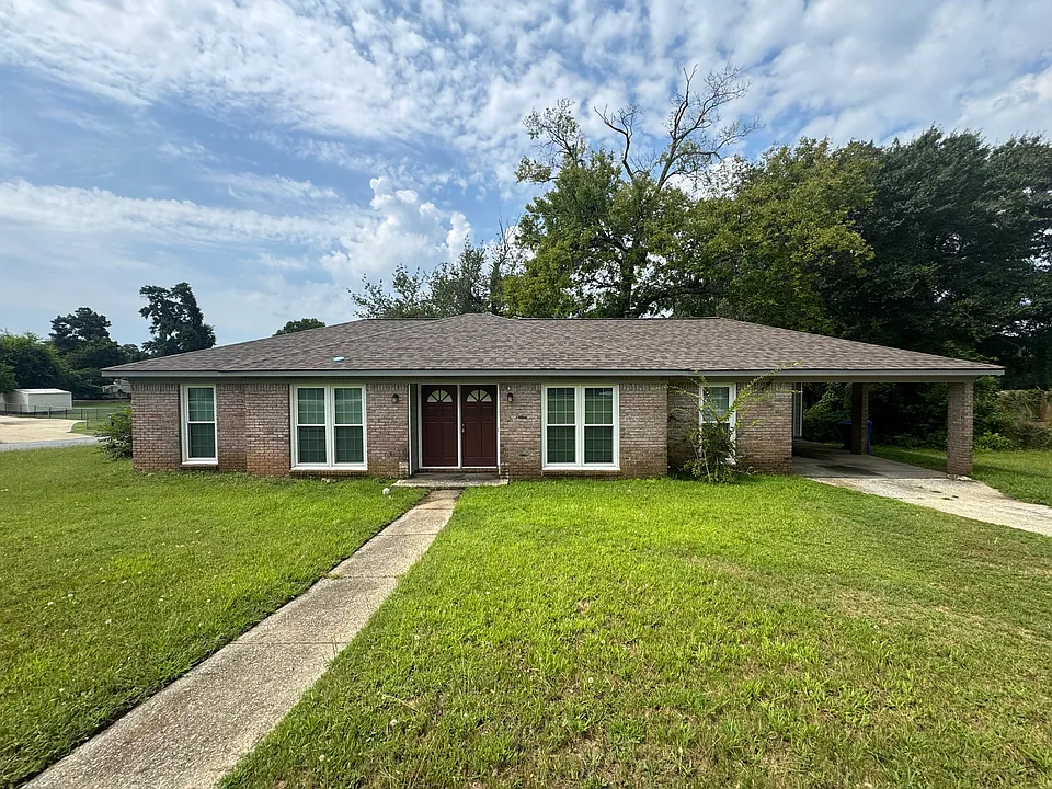 477 Kensington Rd