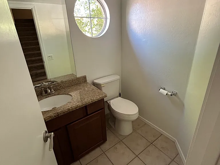 1150 N Nantucket St — Photo 14