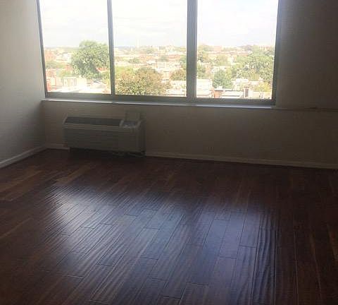 2nd image of 2001 Hamilton St #1105B