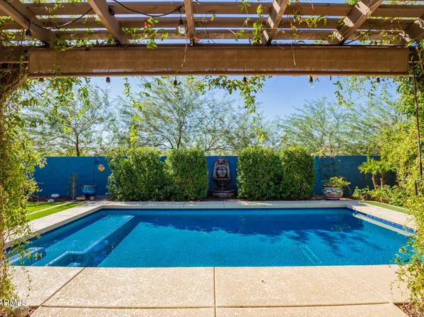 18333 W GOLDEN Court, Waddell, AZ 85355
